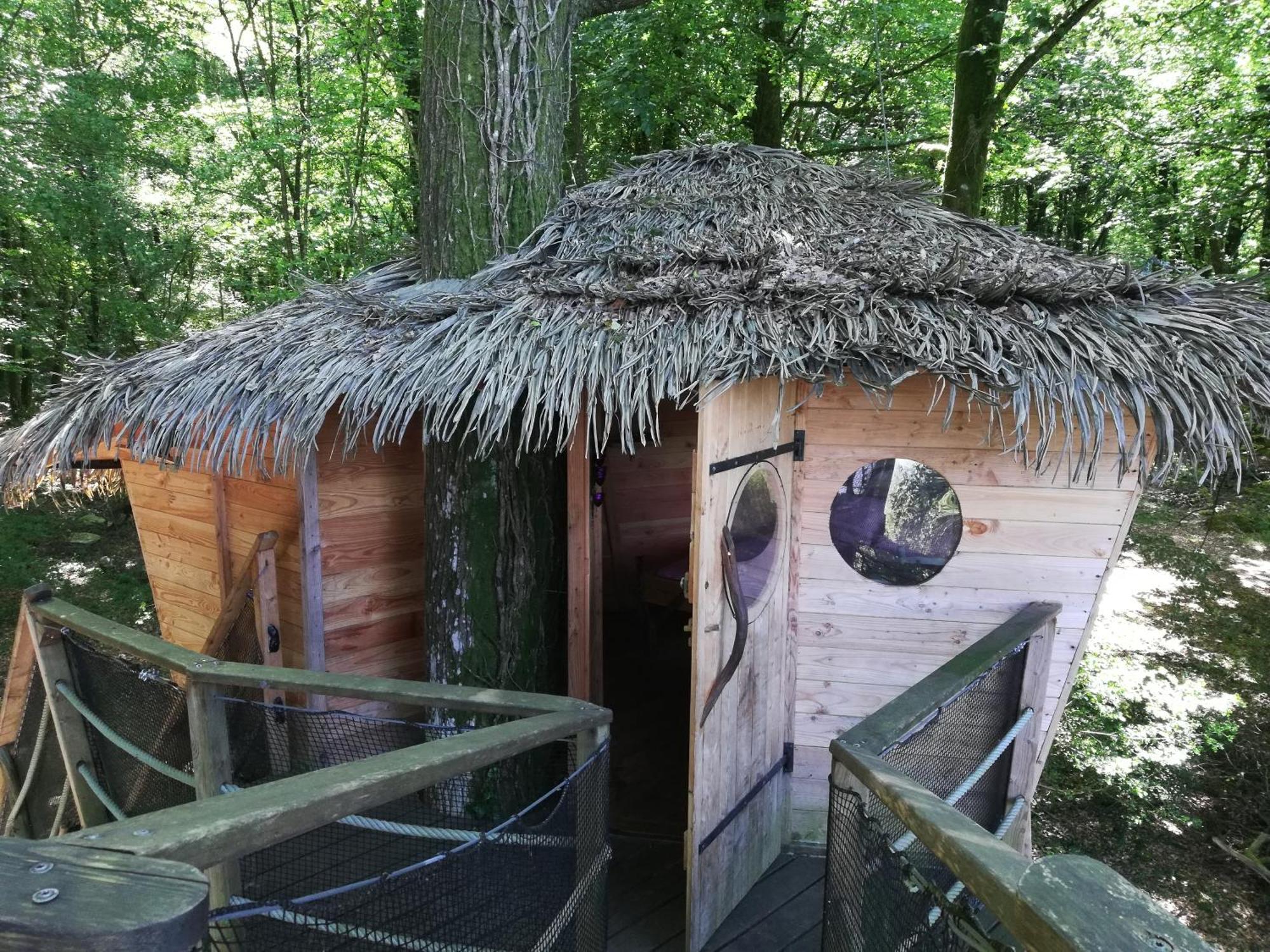 Les Hebergements Insolites De Quenecan Lodge Perret (Morbihan)