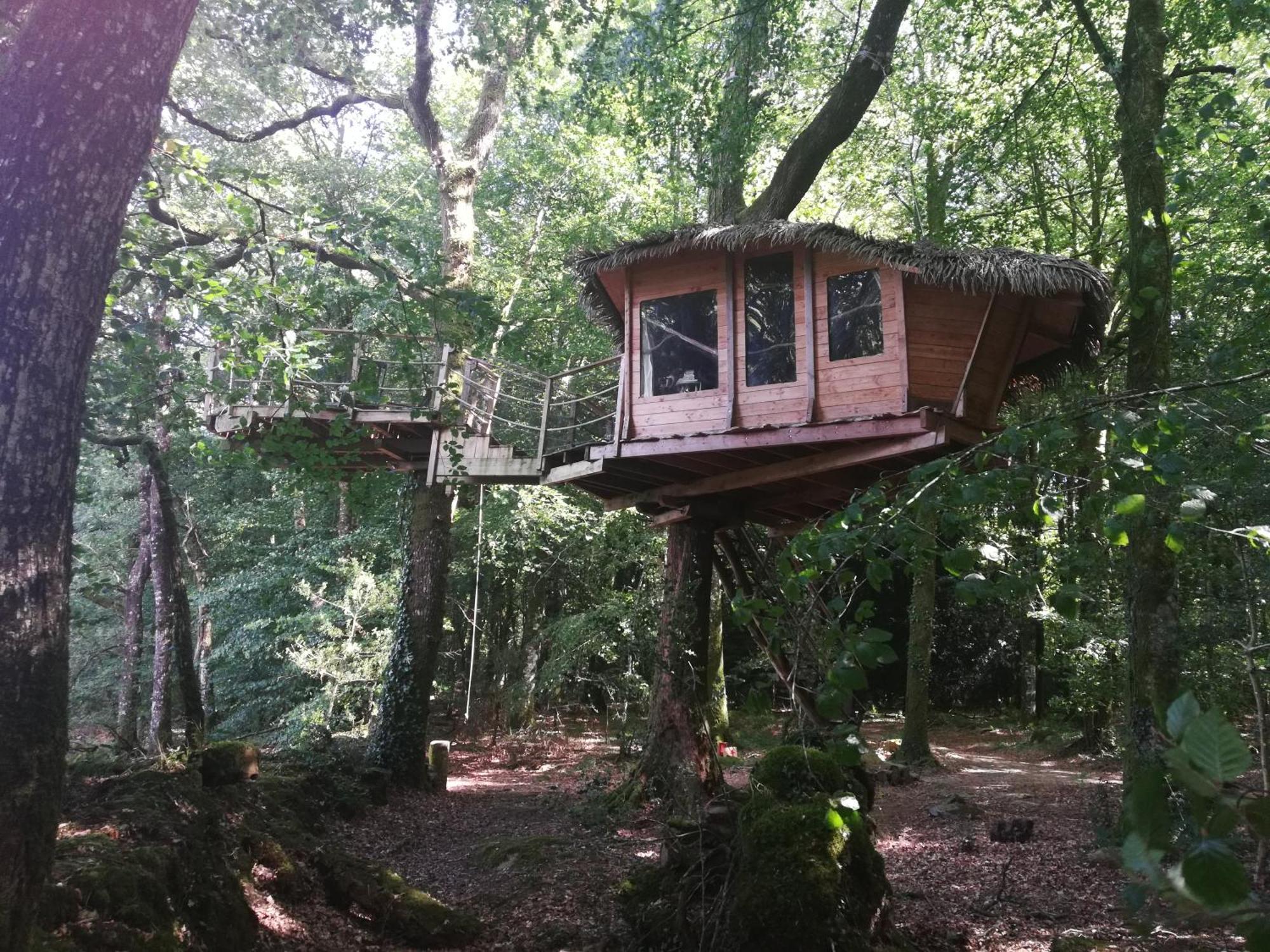 Les Hebergements Insolites De Quenecan