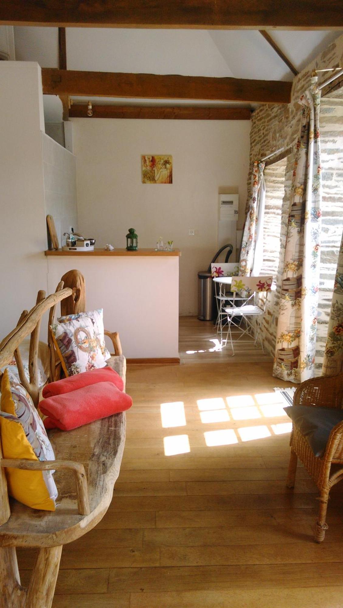 Les Hebergements Insolites De Quenecan Perret (Morbihan)