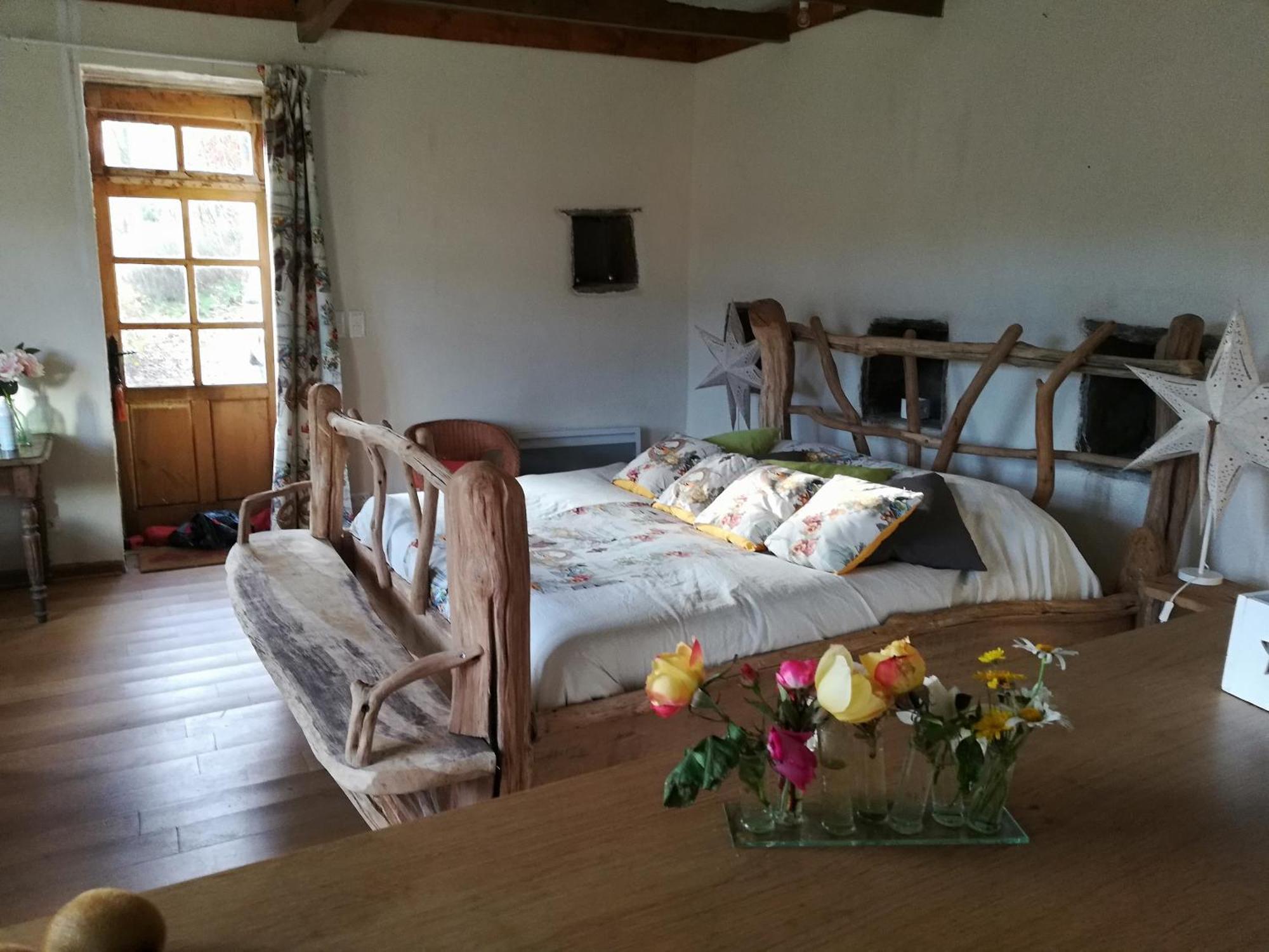 Les Hebergements Insolites De Quenecan Perret (Morbihan)