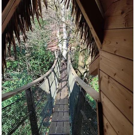 Les Hebergements Insolites De Quenecan Perret  Exterior photo