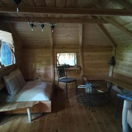 Les Hebergements Insolites De Quenecan Perret  Exterior photo