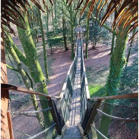 Les Hebergements Insolites De Quenecan Perret  Exterior photo
