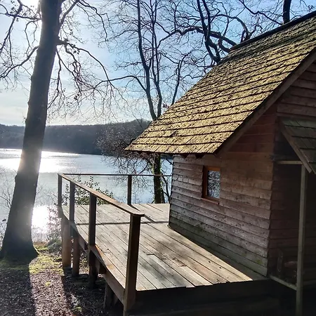 Les Hebergements Insolites De Quenecan Perret  Exterior photo