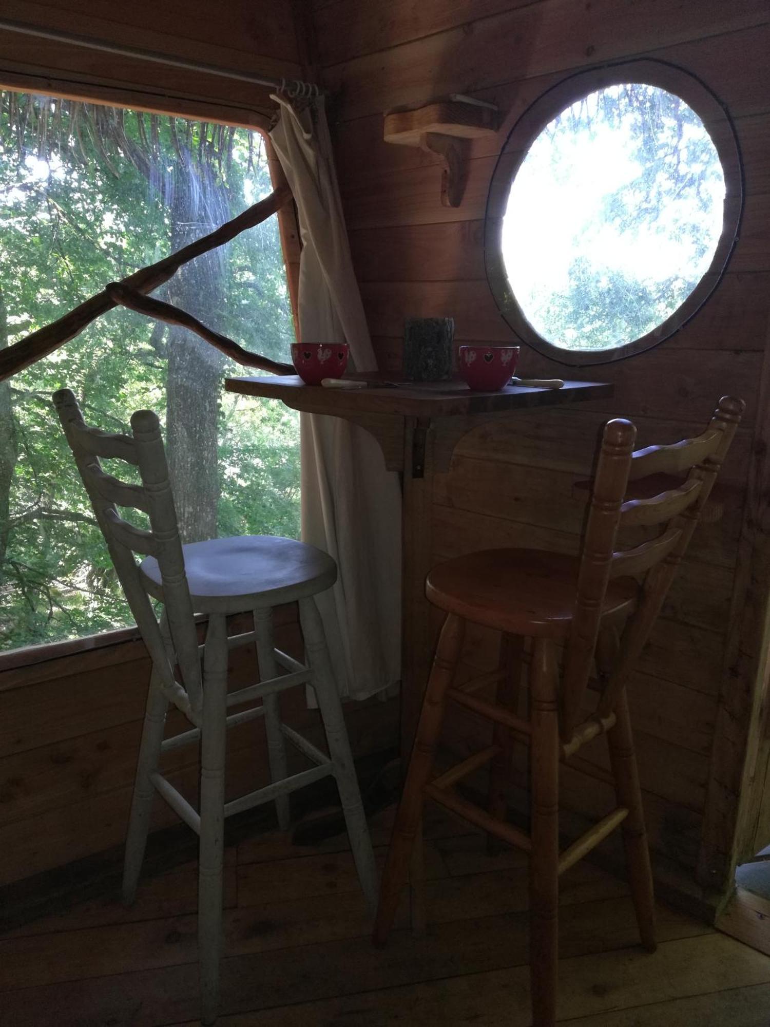 Lodge Les Hebergements Insolites De Quenecan